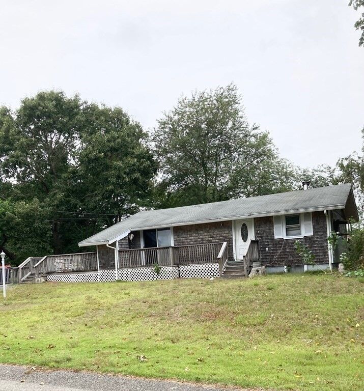 Property Photo: 11 Sandpiper Ter MA 02571