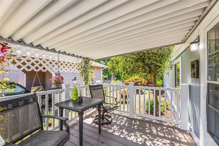 Property Photo:  28000 NE 142nd Place 7  WA 98019 