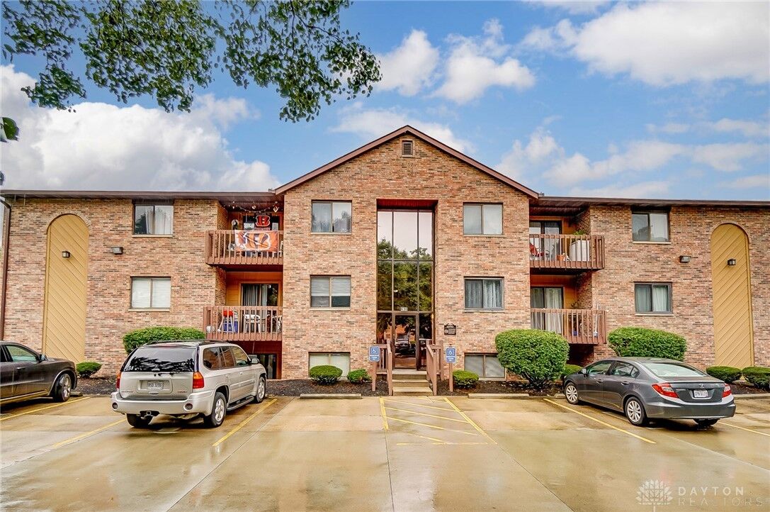 Property Photo:  630 Saint Clair Avenue 19  OH 45015