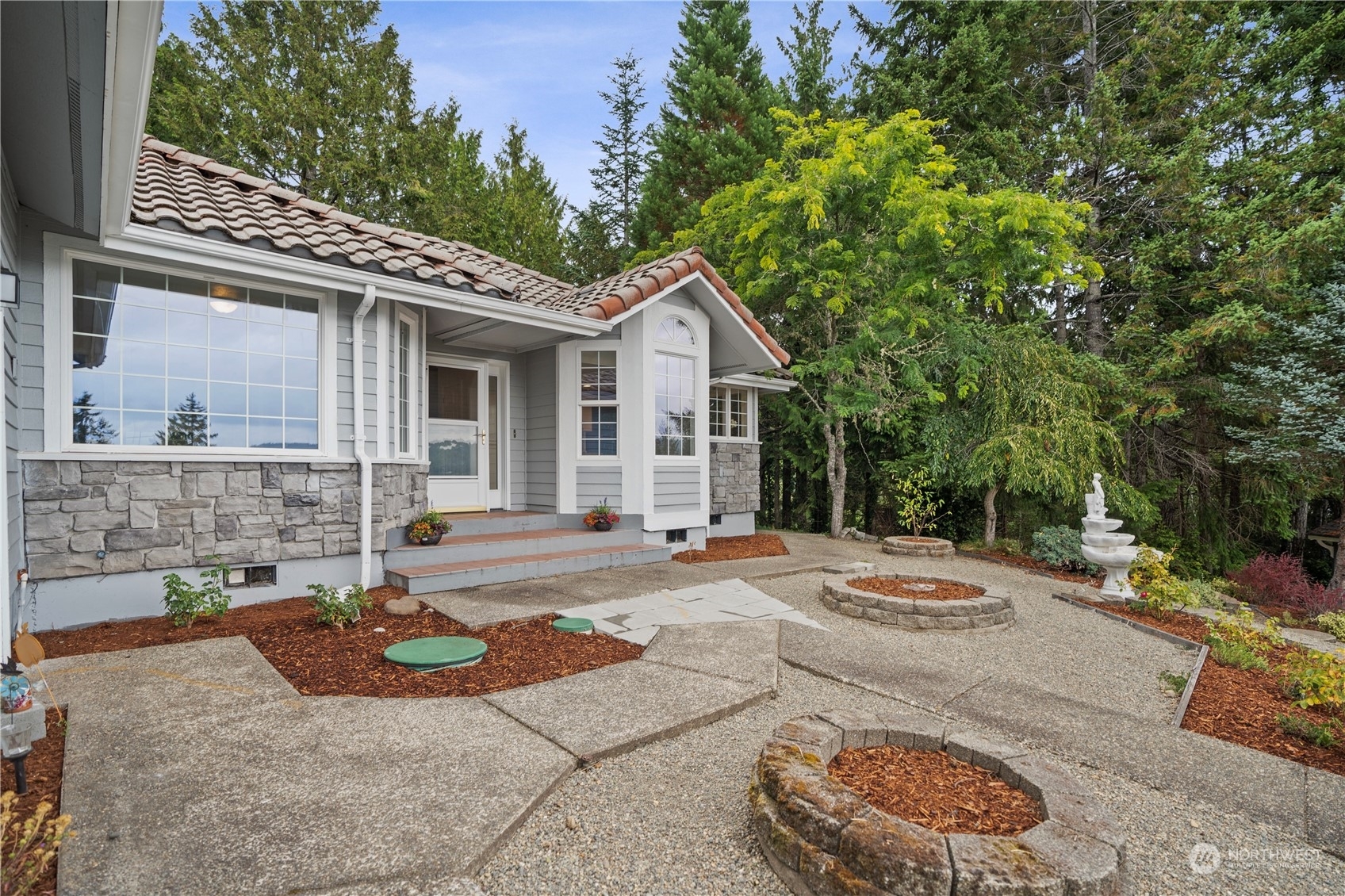 Property Photo:  90 N Rebecca Lane  WA 98548 