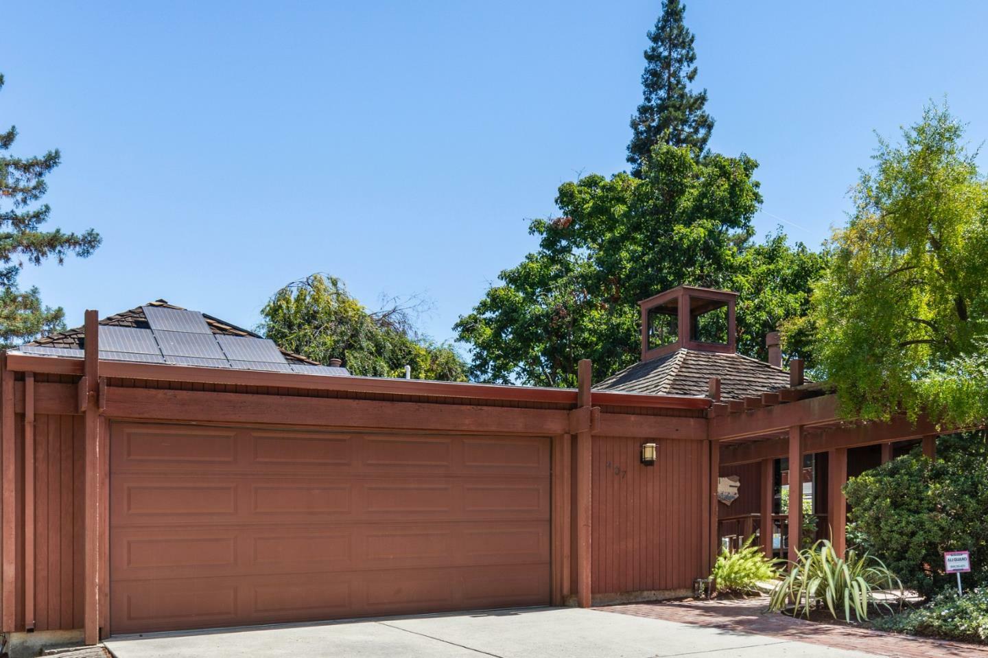 407 Hedgerow Court  Mountain View CA 94041 photo