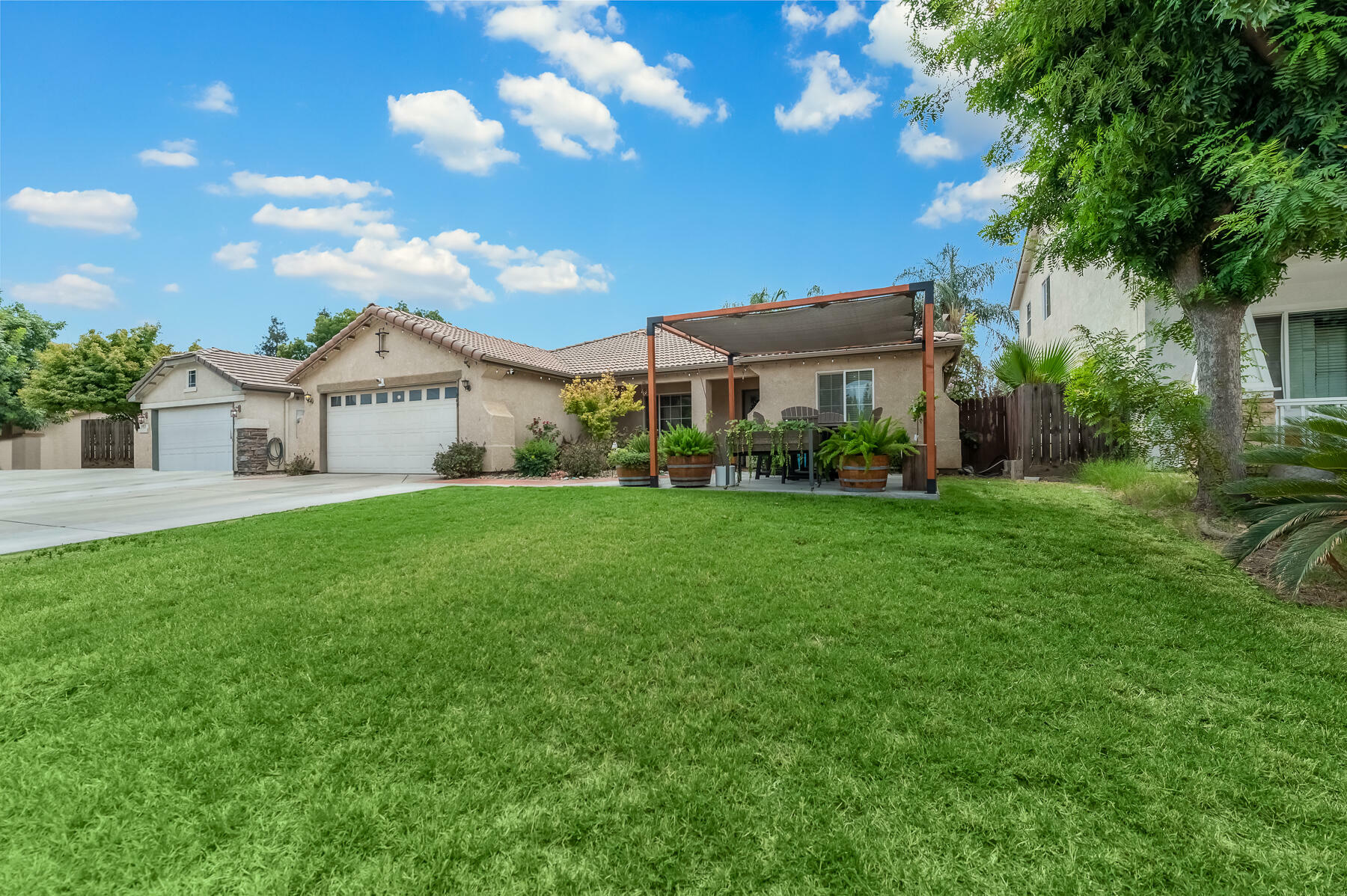 Property Photo:  3849 E Harvard Avenue  CA 93292 