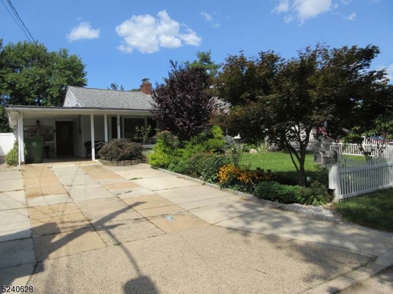 Property Photo:  56 Elliot Pl  NJ 08817 