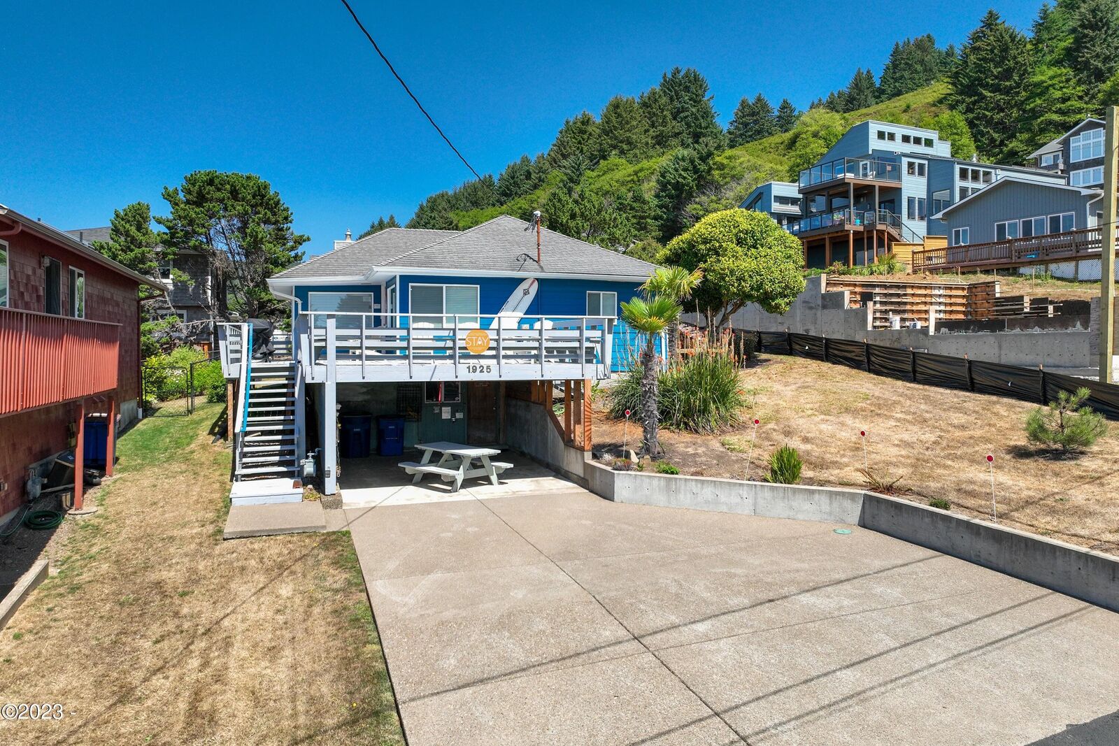 Property Photo:  1925 NE 69th Street  OR 97367 