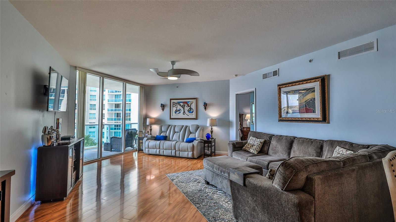 Property Photo: 241 Riverside Drive 503 FL 32117