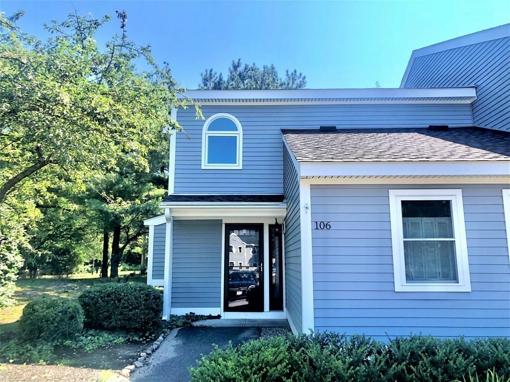 Property Photo: 106 Tuckers Ln 106 MA 02043