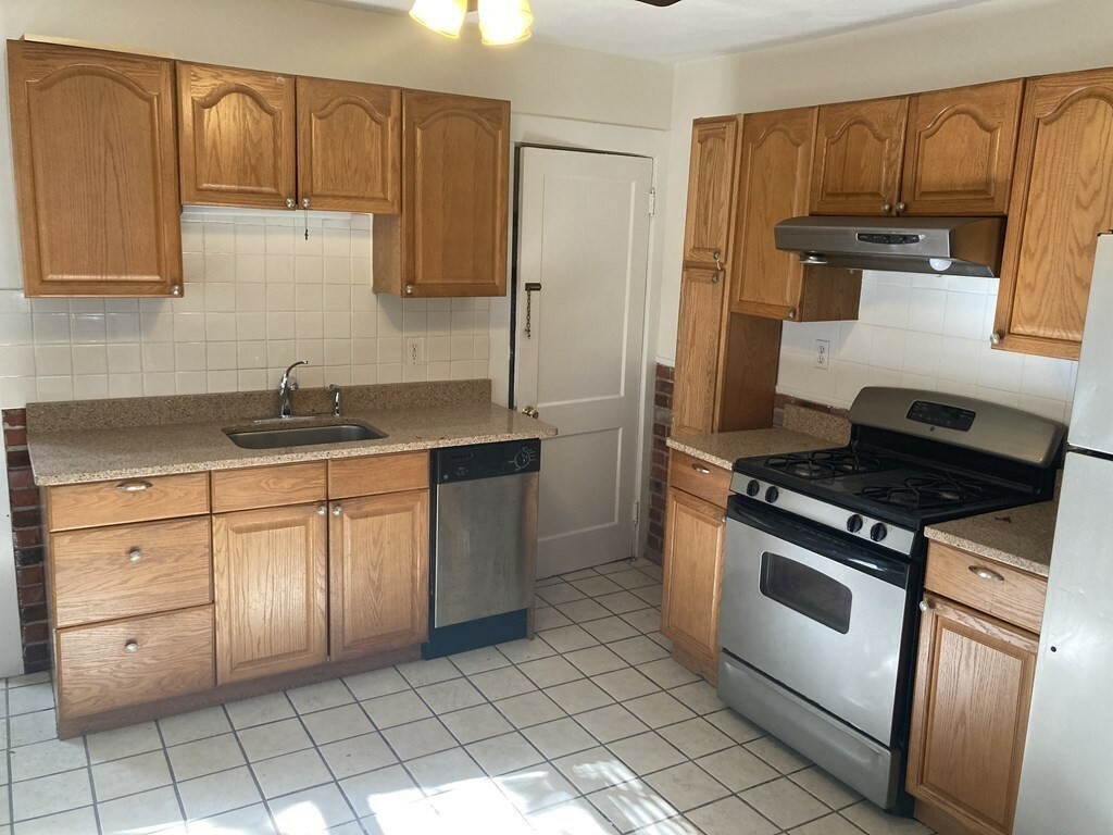 Property Photo: 52 Putnam 52 MA 02472