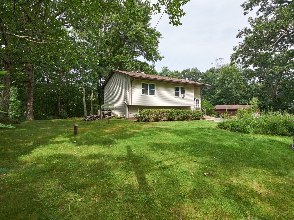 Property Photo:  428 Keys Rd  MA 01083 
