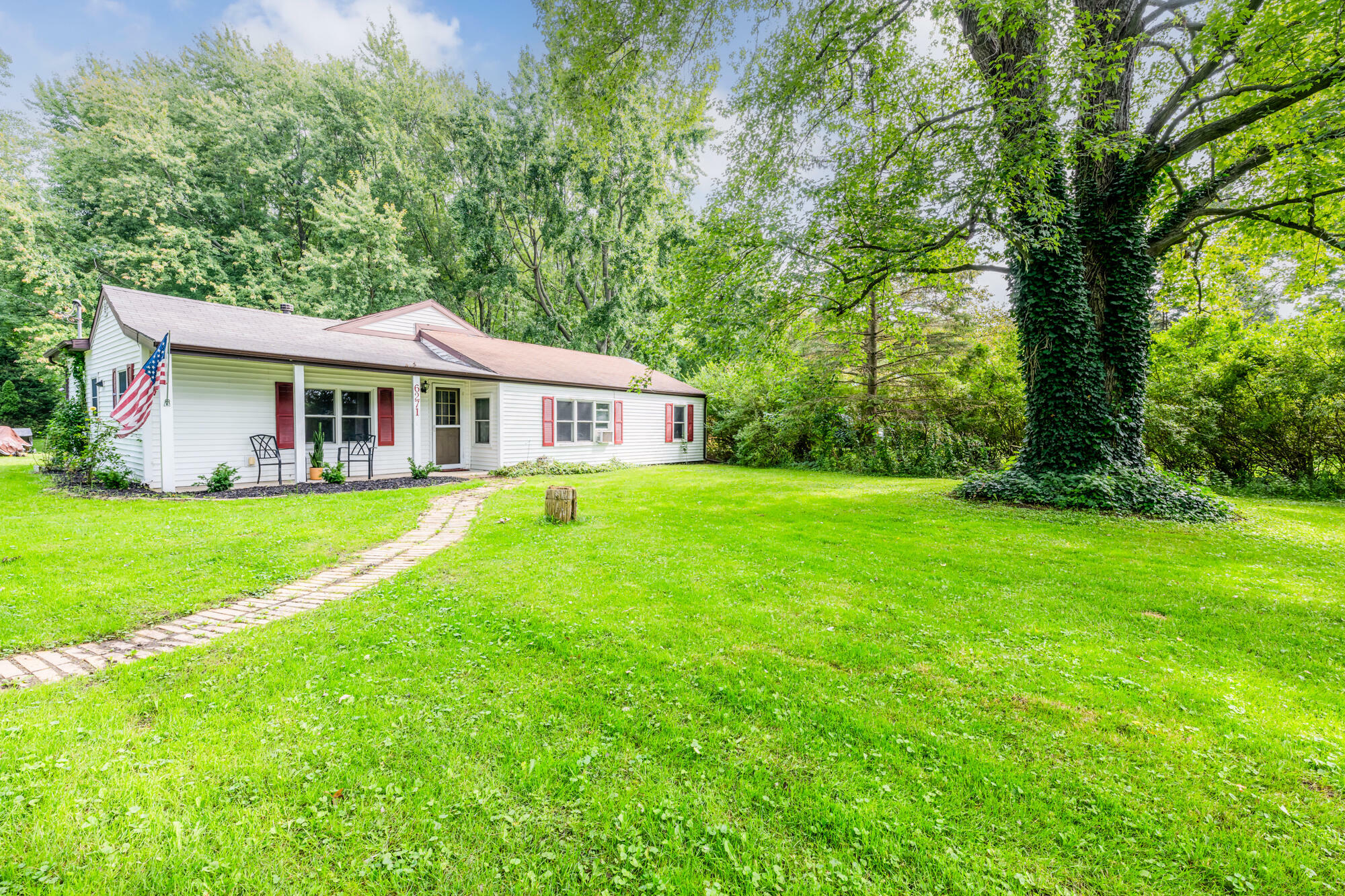 Property Photo: 6271 Kruger Road MI 49128