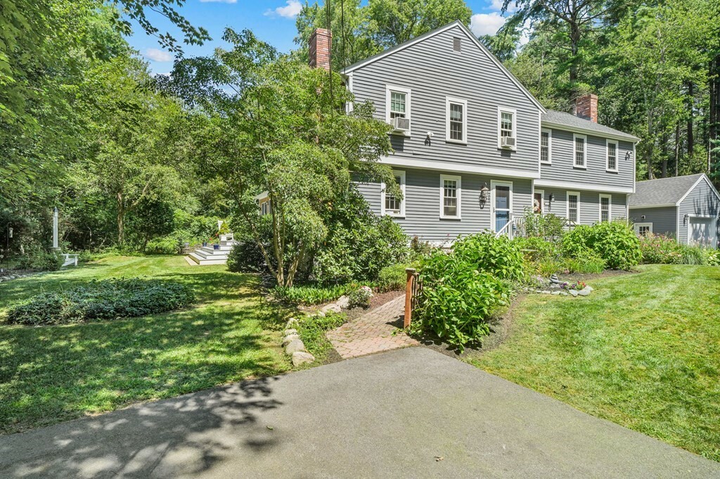 Property Photo: 265 Old Oaken Bucket 1 MA 02066
