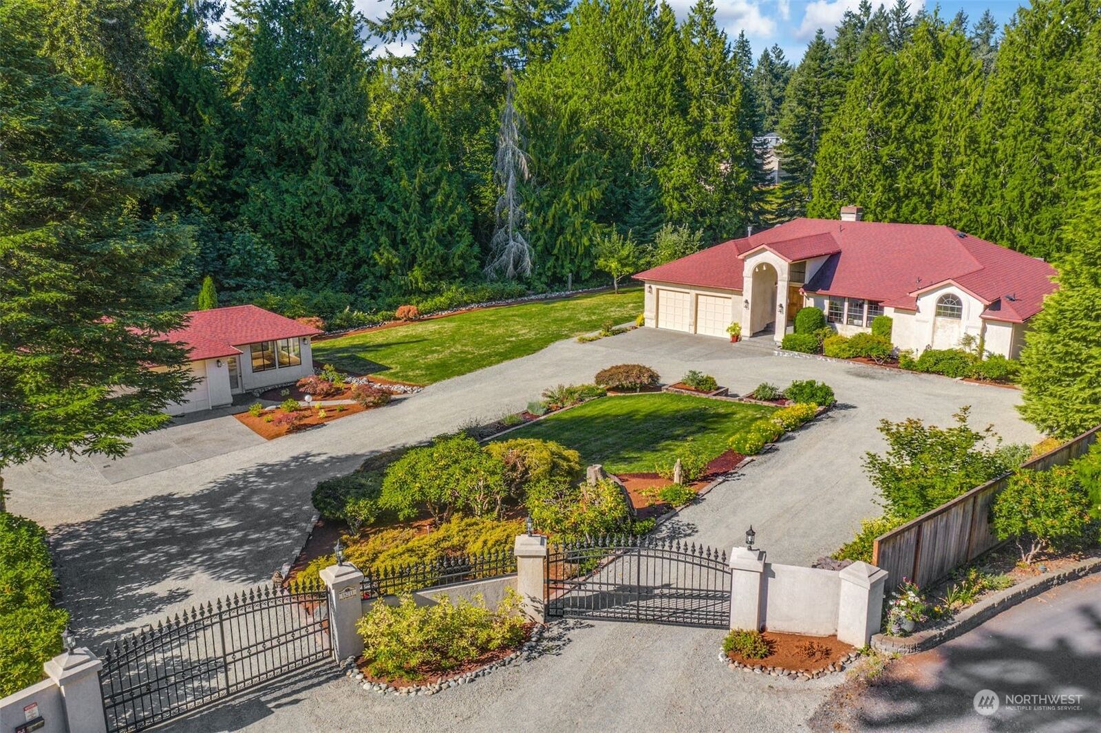 Home for sale in Renton 18211 124th Avenue SE, Renton, WA 98058