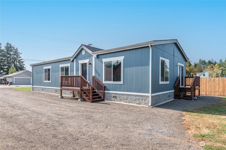 Property Photo: 2621 48th Avenue WA 98632