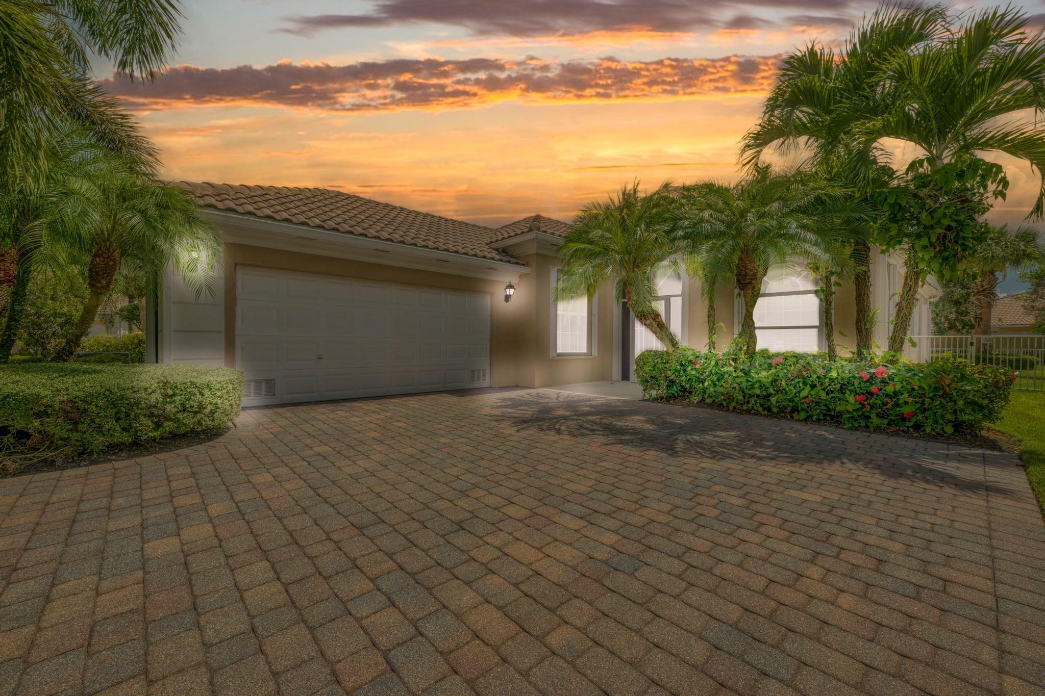 Property Photo:  10940 SW Fall Creek Drive  FL 34987 