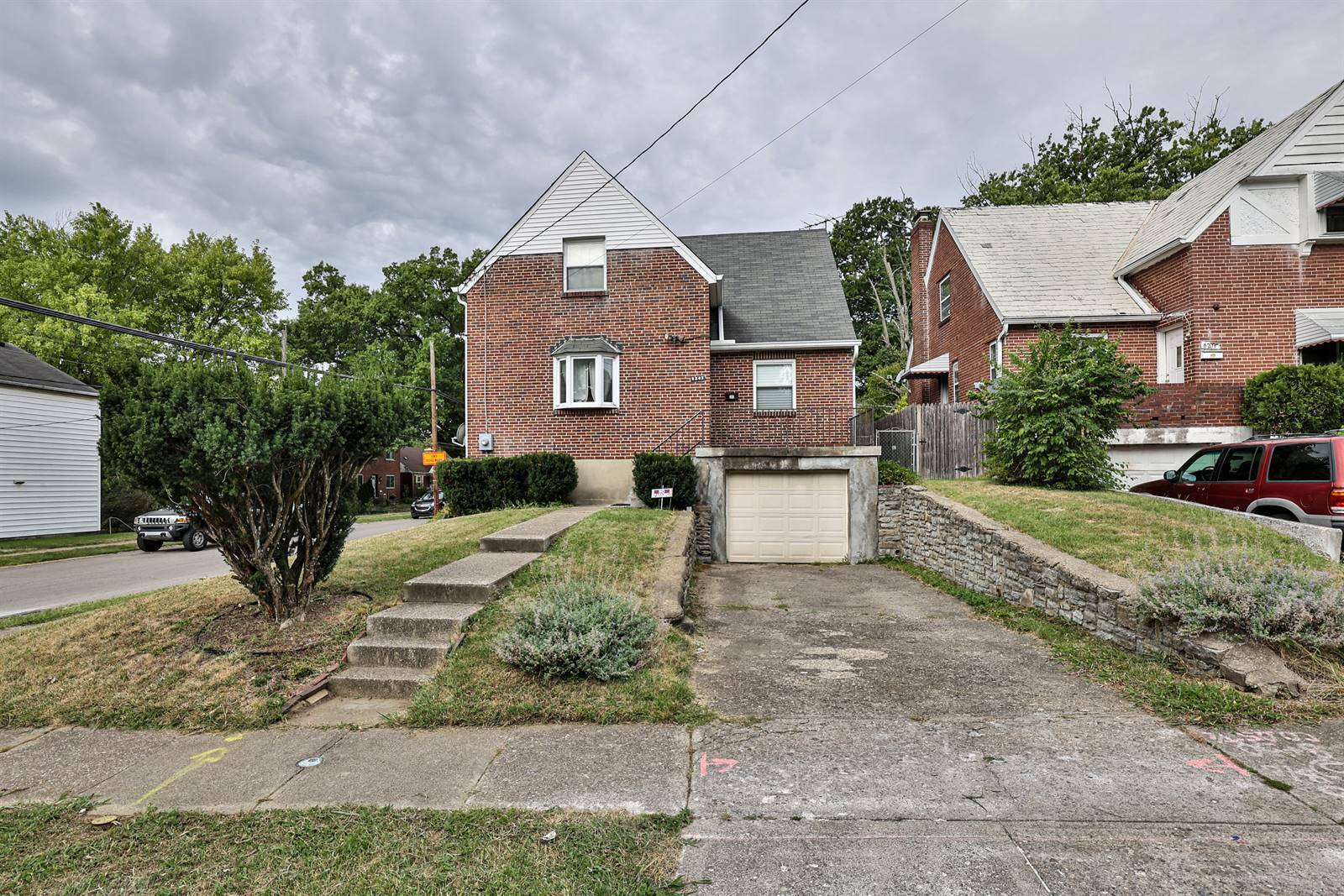 Property Photo: 6203 Elbrook Ave OH 45237