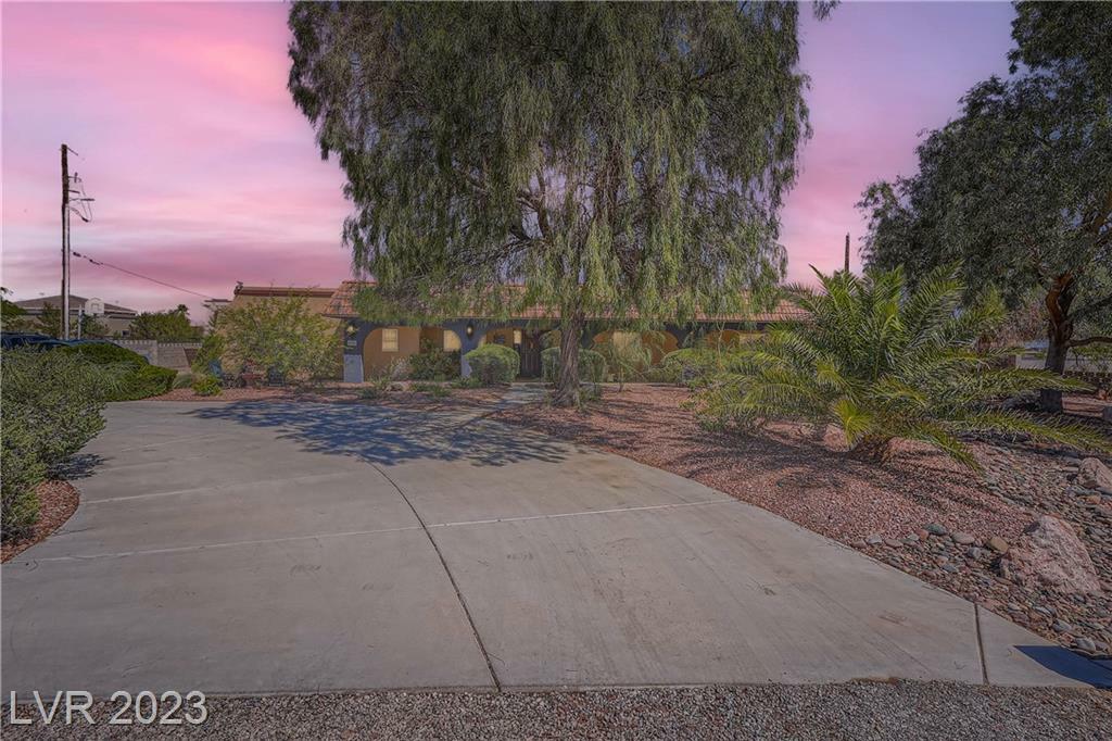 Property Photo:  6760 West Quail Avenue  NV 89118 