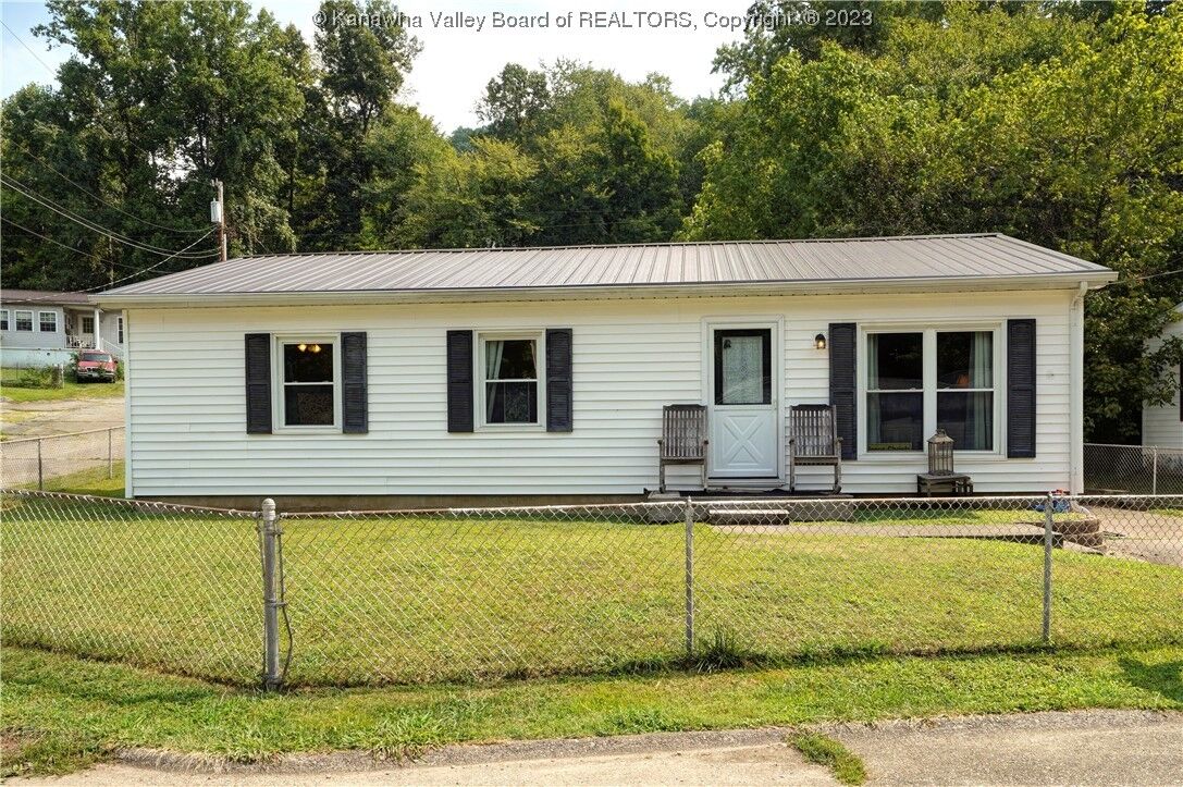 Property Photo:  1968 Long Meadow Drive  WV 25320 