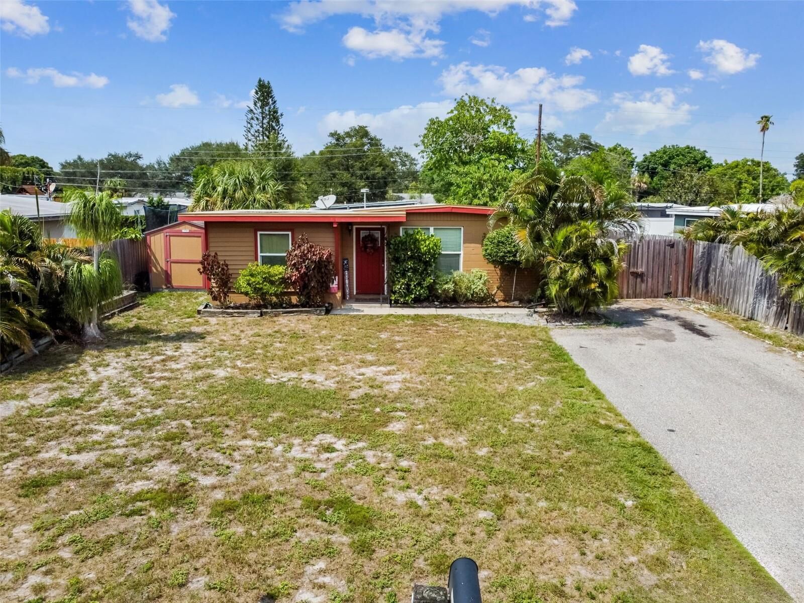 Property Photo:  8367 95th Avenue  FL 33777 