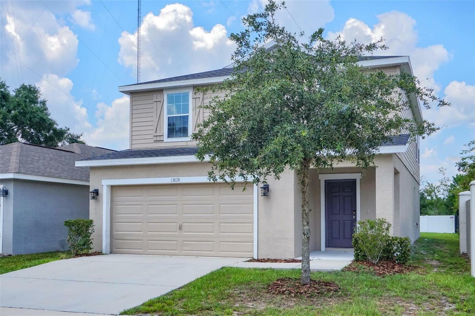 Property Photo:  13828 Harvestwood Lane  FL 33569 