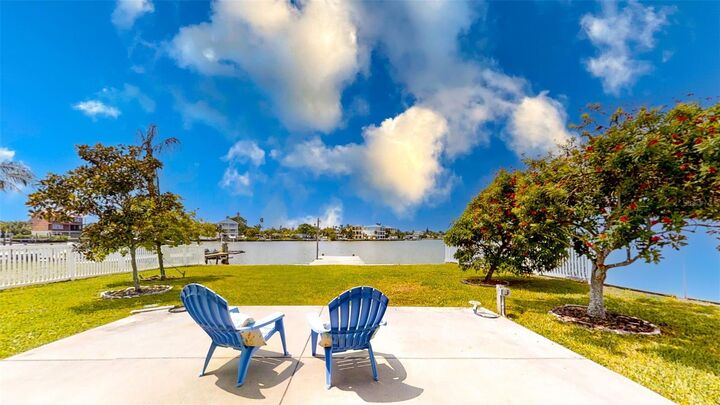 Property Photo:  417 12th Avenue  FL 33785 