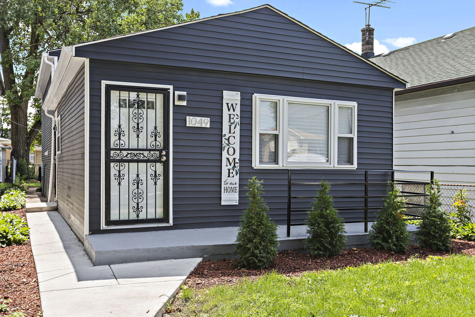 Property Photo: 1049 W 103rd Place IL 60643
