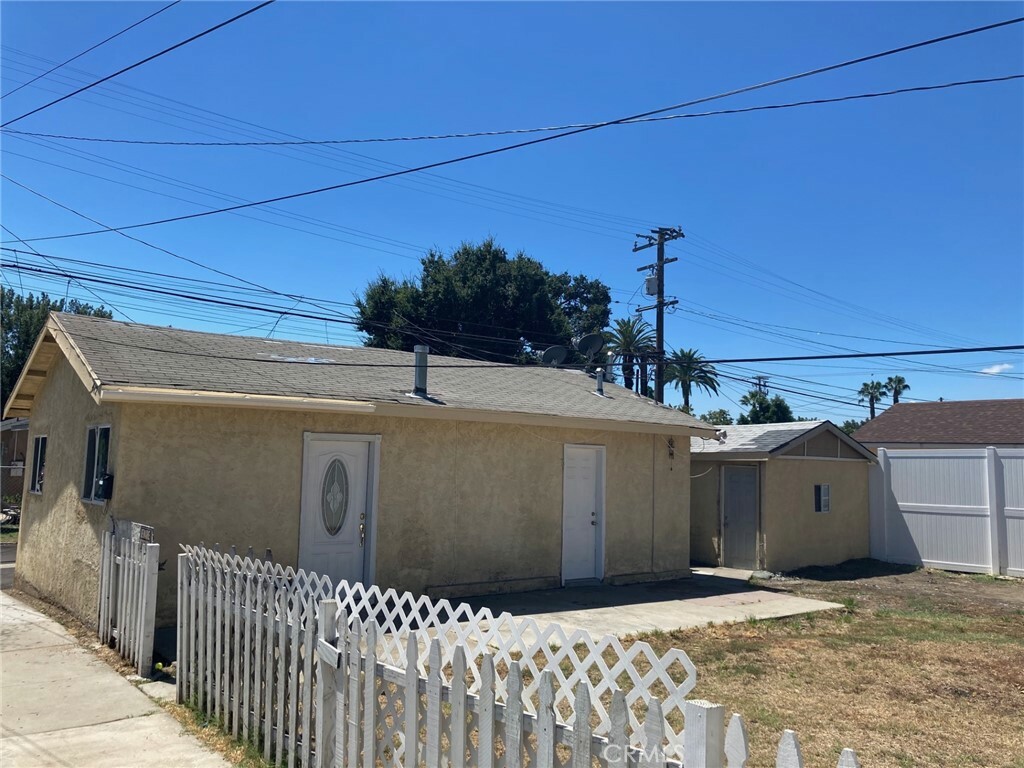 Property Photo:  412 S Fern Avenue  CA 91762 