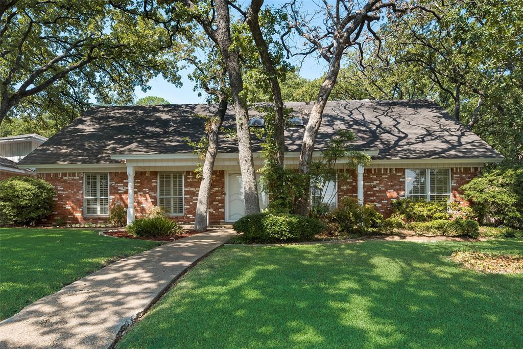 Property Photo: 3109 Woodford Drive TX 76013