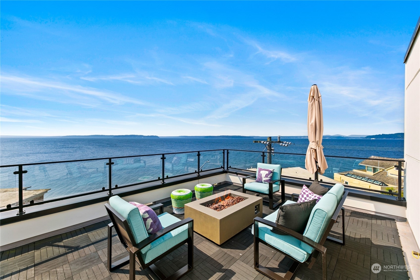 Property Photo: 3226 Alki Avenue SW WA 98116