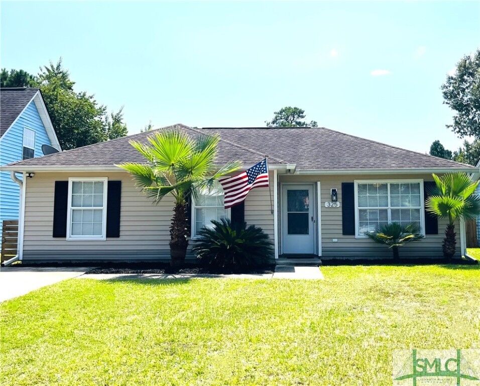 Property Photo:  325 Mapmaker Lane  GA 31410 