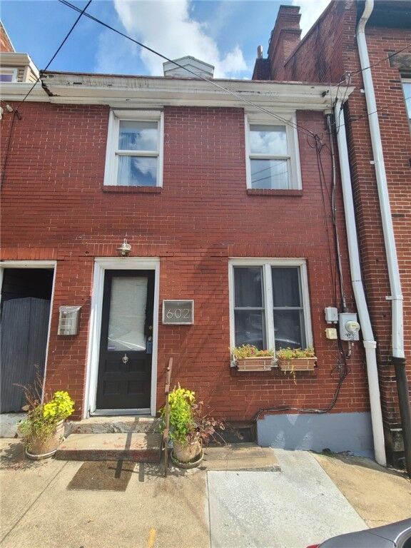 Property Photo: 602 Middle St PA 15212