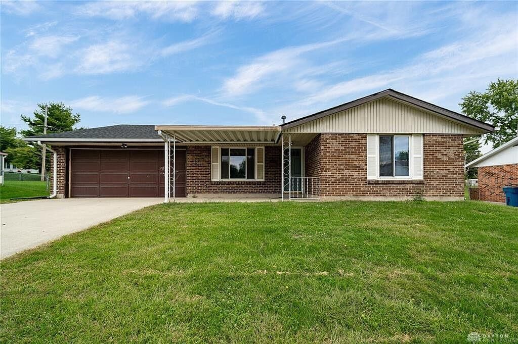 Property Photo:  5755 Craigmont Court  OH 45424 