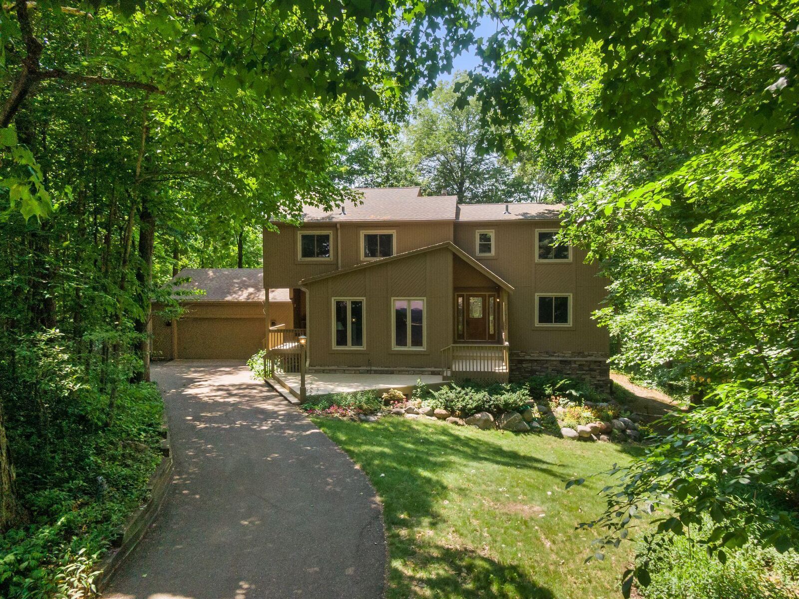 Property Photo: 17835 6th Avenue N MN 55447