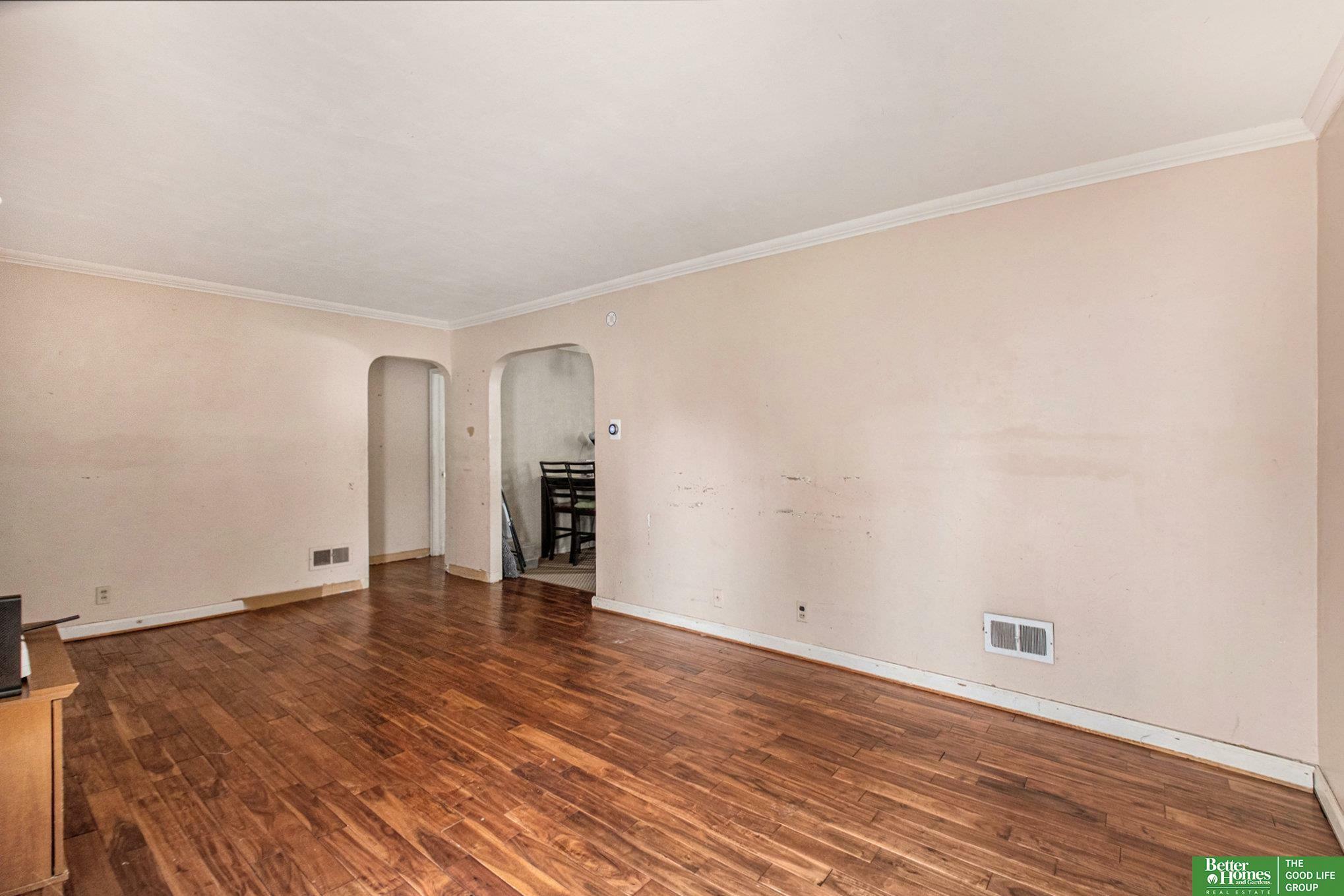 Property Photo: 2916 Scott Street NE 68112