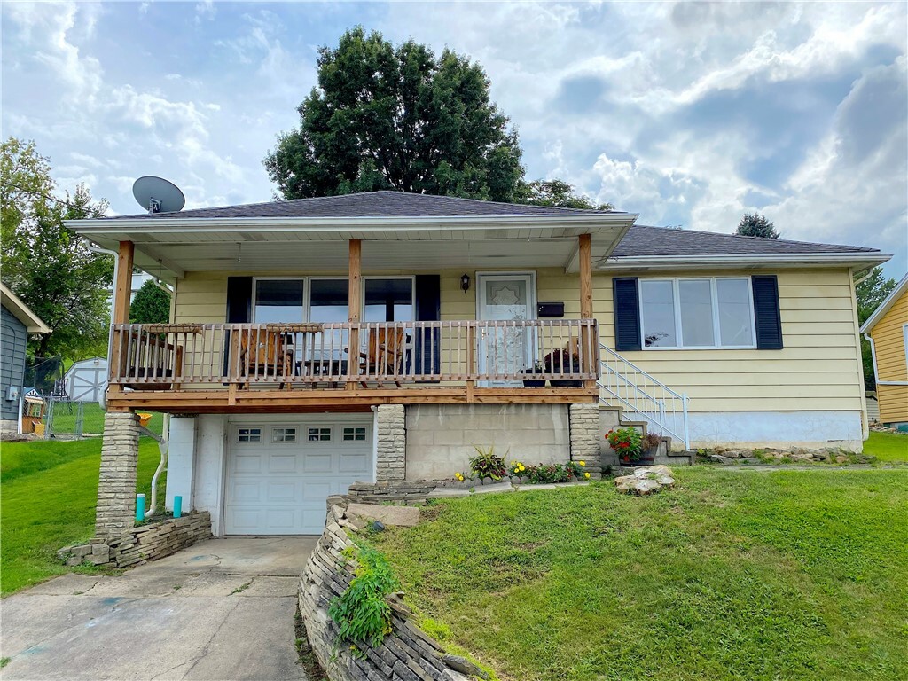Property Photo: 724 Broad Street PA 15666