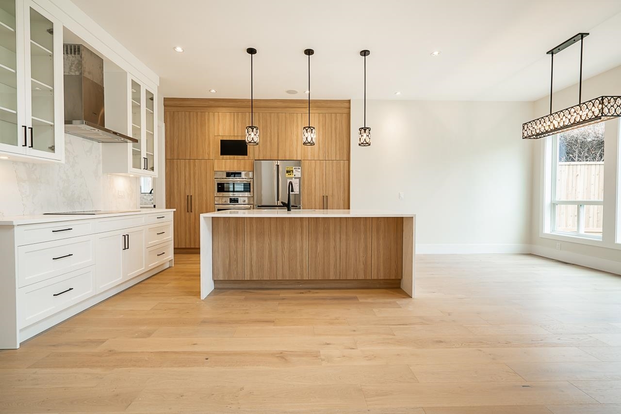 Property Photo: 20543 70A Avenue BC V2Y1S9