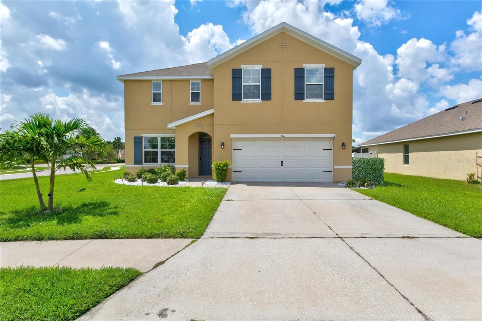 Property Photo: 306 Gris Sky Lane FL 34212