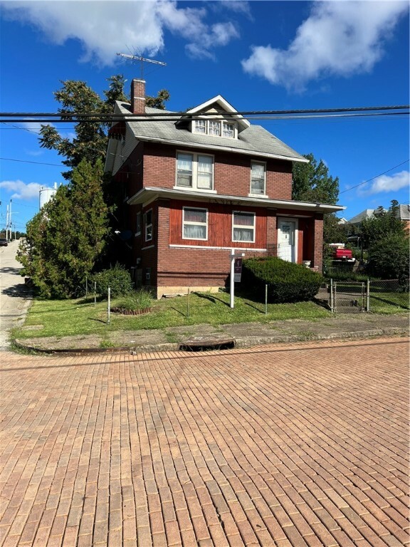 Property Photo: 1316 Kennedy Ave PA 15110