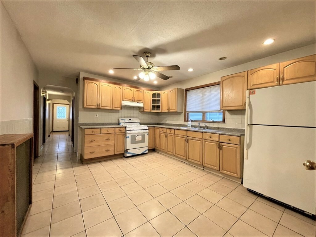 Property Photo: 120 Boylston Street 1 MA 02148
