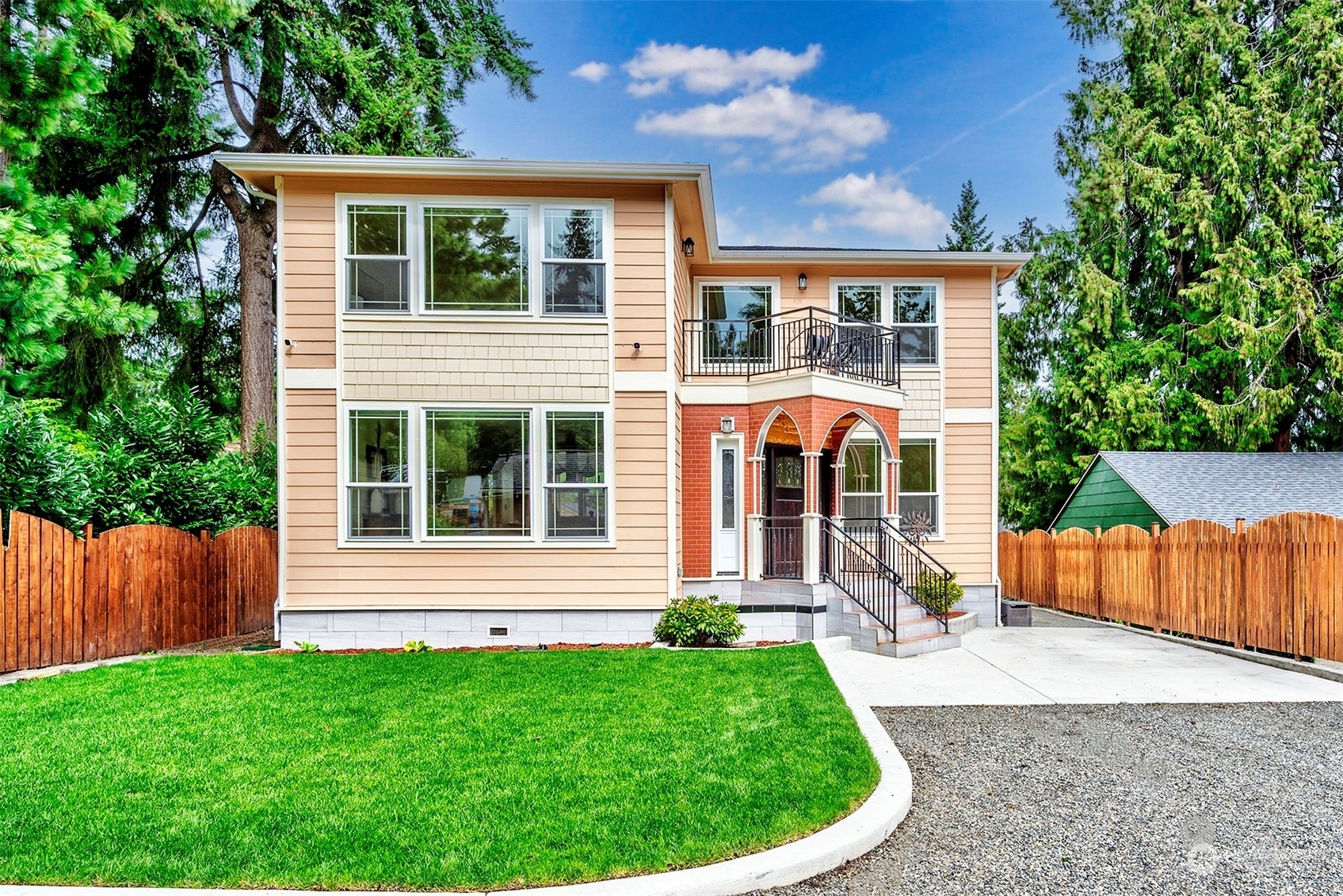 1612 NE 186th Street  Shoreline WA 98155 photo