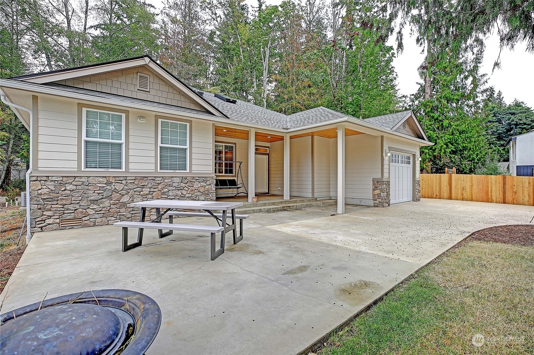 Property Photo:  1872 Lake Drive  WA 98282 