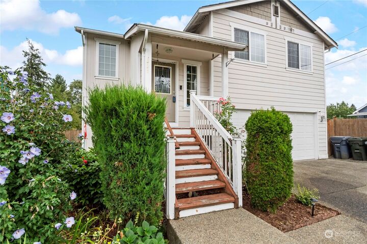 Home for sale in 1220 106th Street S, WA 98444