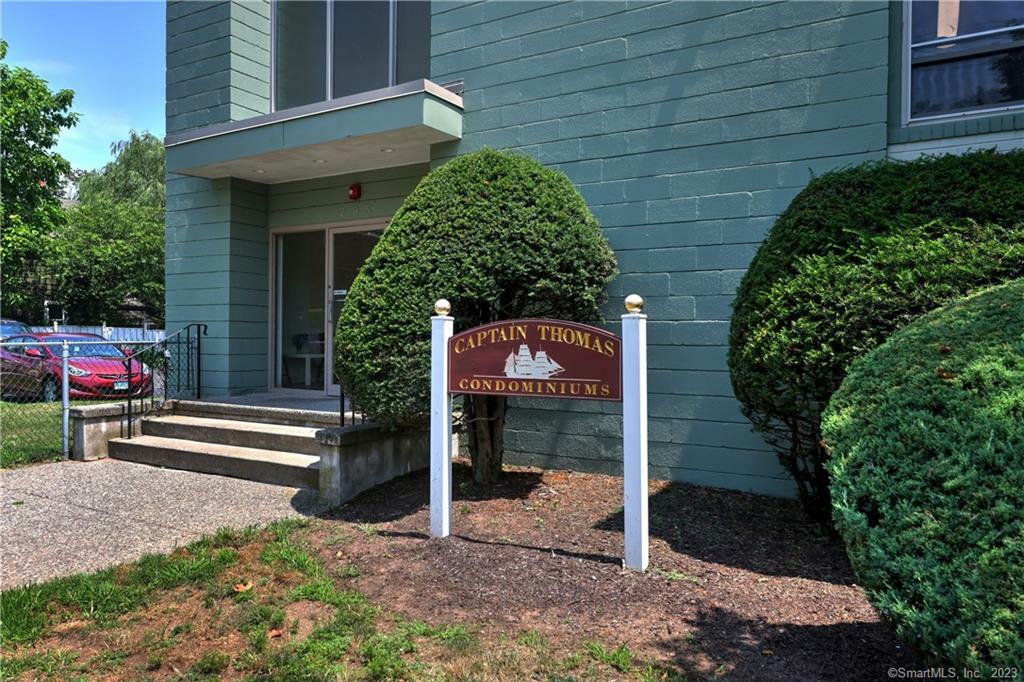 Property Photo: 285 Savin Avenue C1 CT 06516