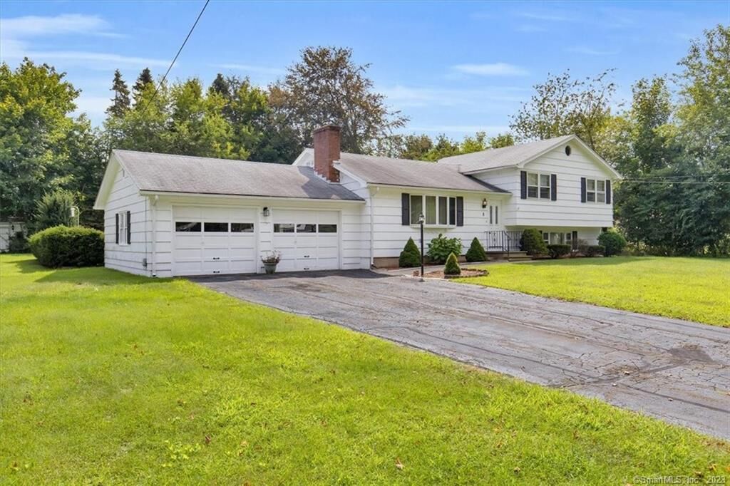 Property Photo: 8 Old Forge Road CT 06473