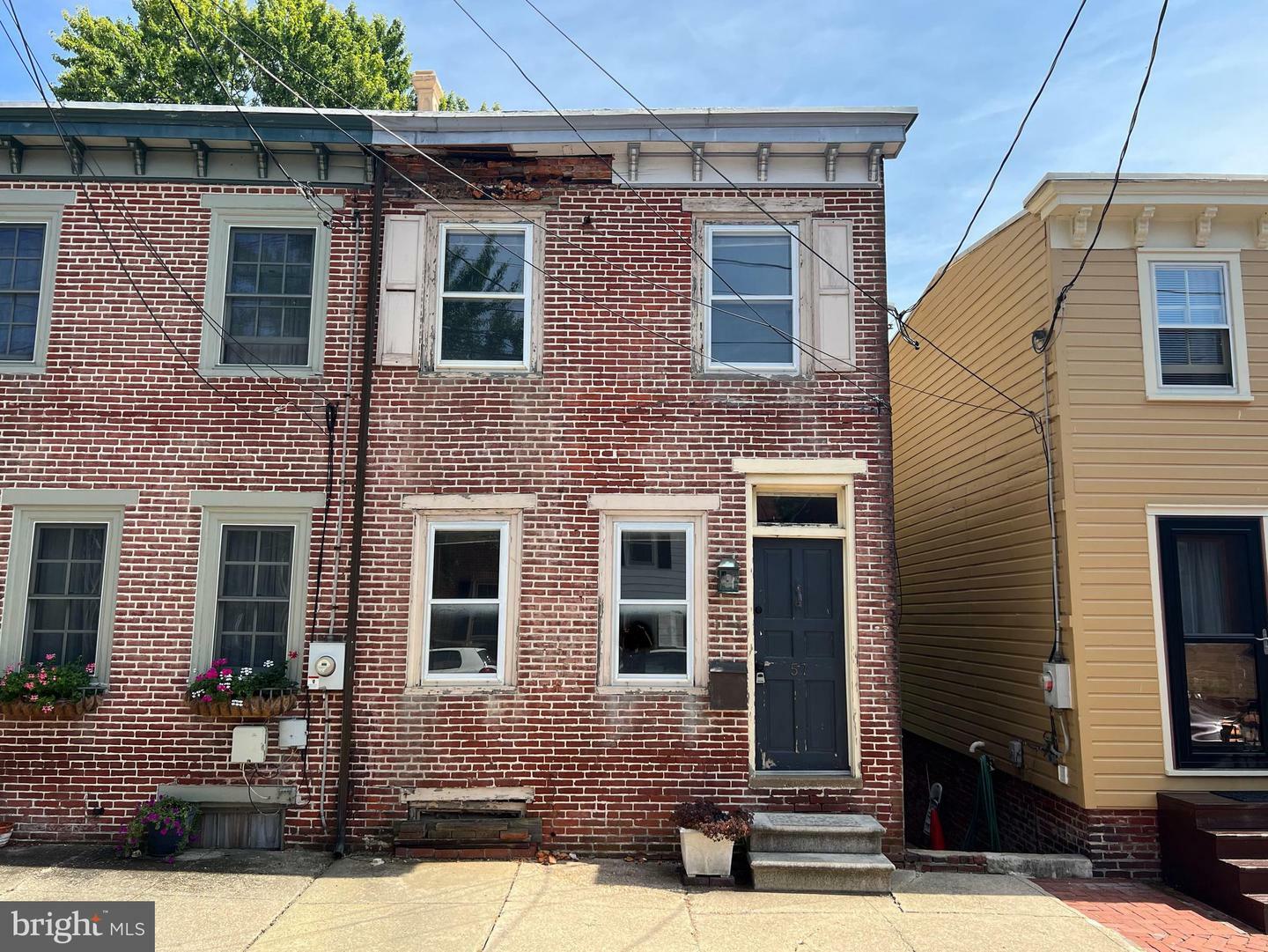 Property Photo: 57 W 4th DE 19720