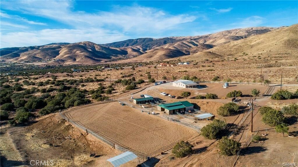 7630 Hierba Road  Agua Dulce CA 91390 photo