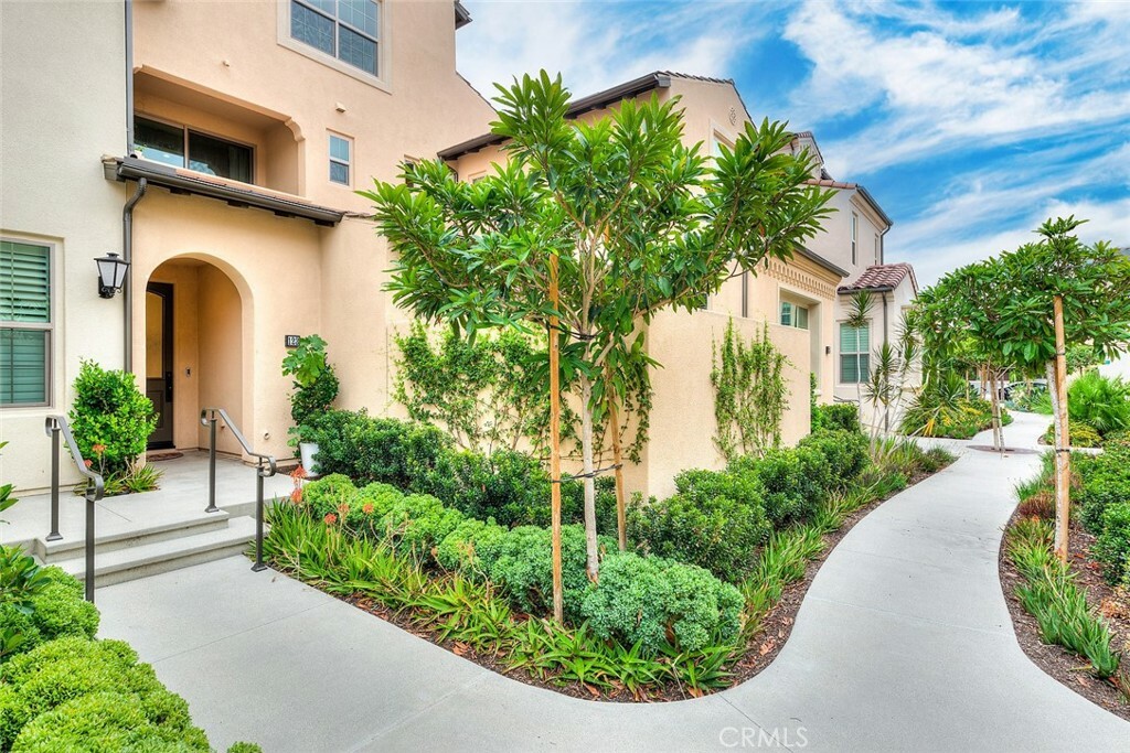 Property Photo: 123 Milky Way CA 92618