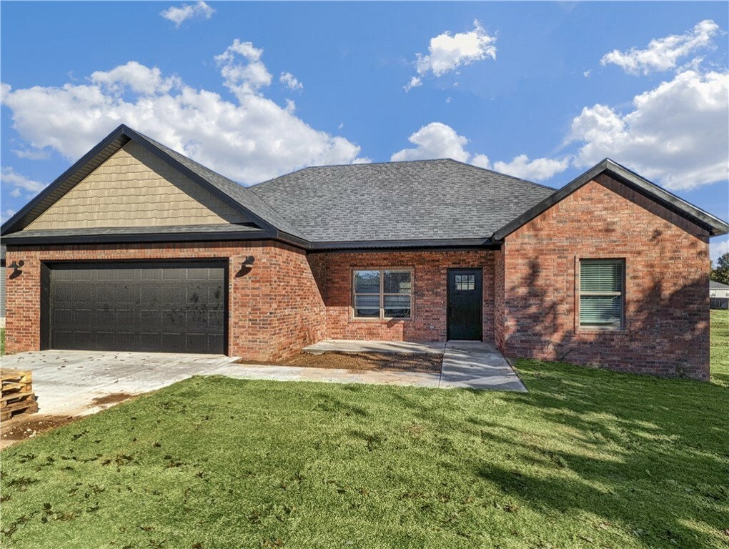 Property Photo:  2310 John W Montgomery Circle  AR 72751 