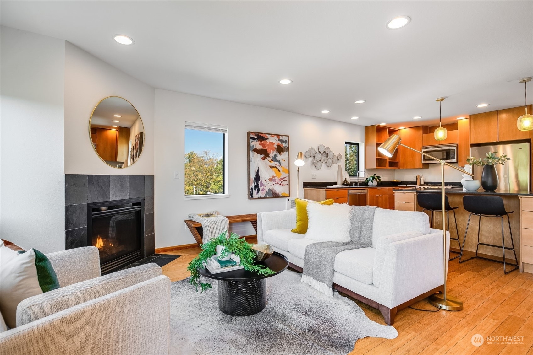 Property Photo: 421 23rd Avenue B WA 98122