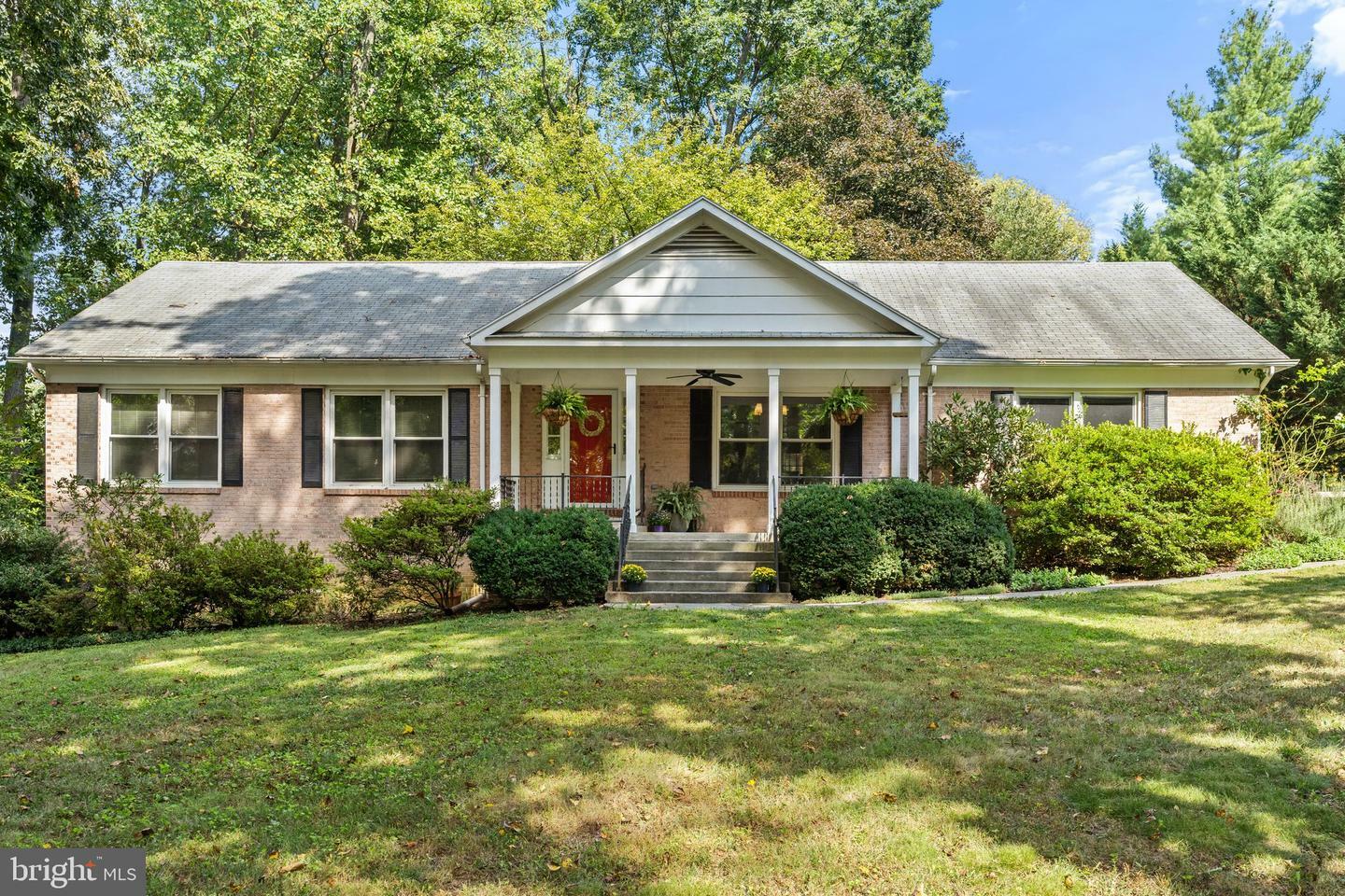 Property Photo:  910 Tuscawilla Drive  WV 25414 