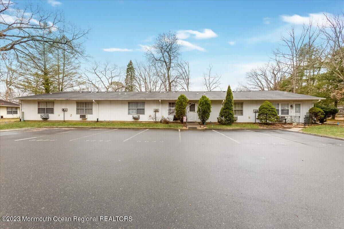 Property Photo:  302C Malvern Court  NJ 08701 