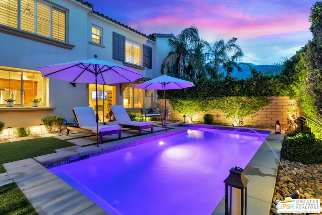 Property Photo: 1432 Avenida Montana CA 92262